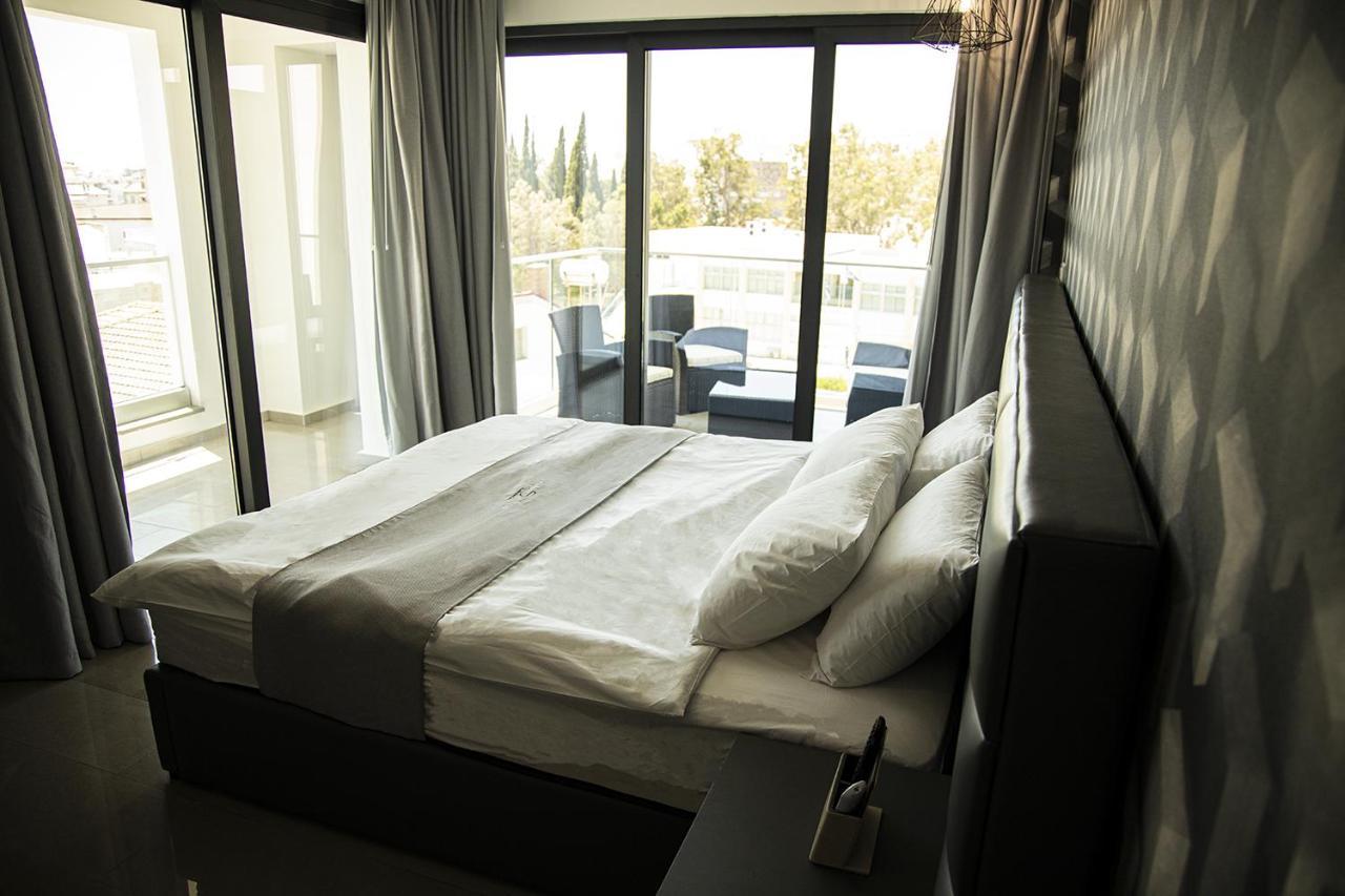 Jimmy's Hotel de apartamente Larnaca